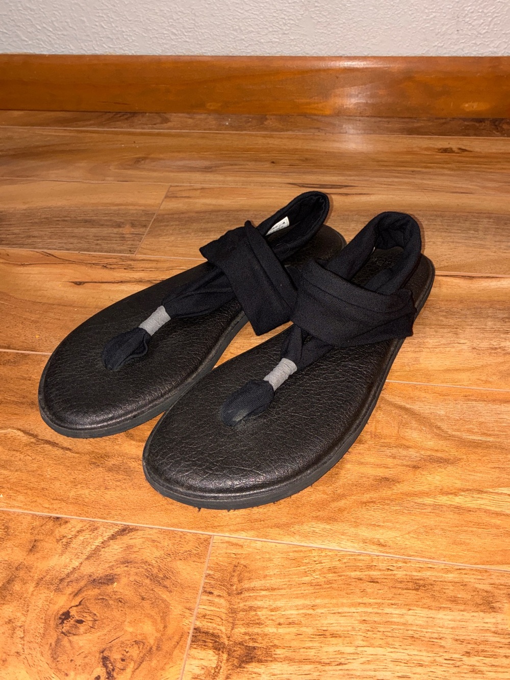 Sanuk Women's Yoga Sling 2 Sandals, black - size 11
